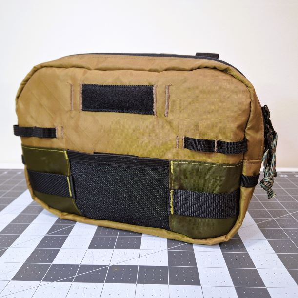 The Truckee Chest Pack is a full-size, full-featured fly fishing chest pack.